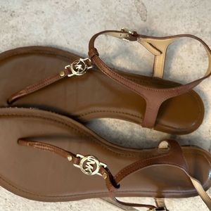 Michael Kors leather T strap sandals Size 9